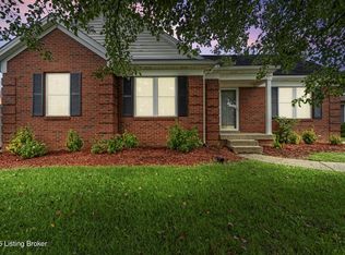 11703 Sun Beam Ct, Louisville, KY 40272