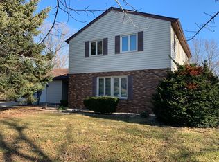 104 Eldorado Ct, Minooka, IL