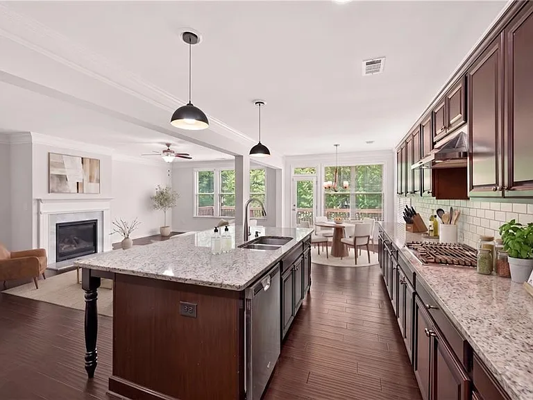 1020 Kendall Grove Ct — Photo 6