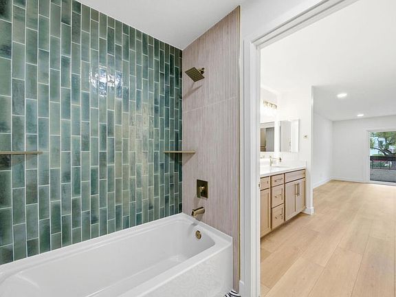 3rd image of 6757 Friars Rd Unit 36