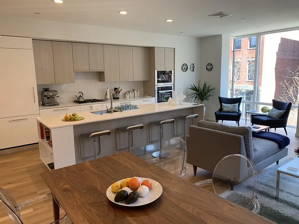 2 bed, 1212 sqft, $5,800 — Photo 3