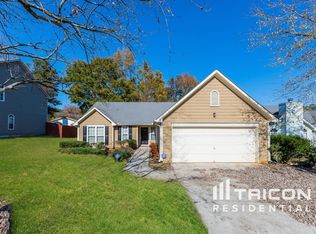 4115 Landress Park Dr NW, Lilburn, GA 30047