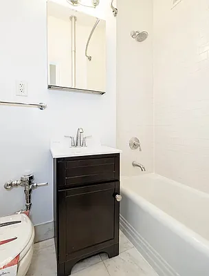 Rented by City Connections Realty | media 23