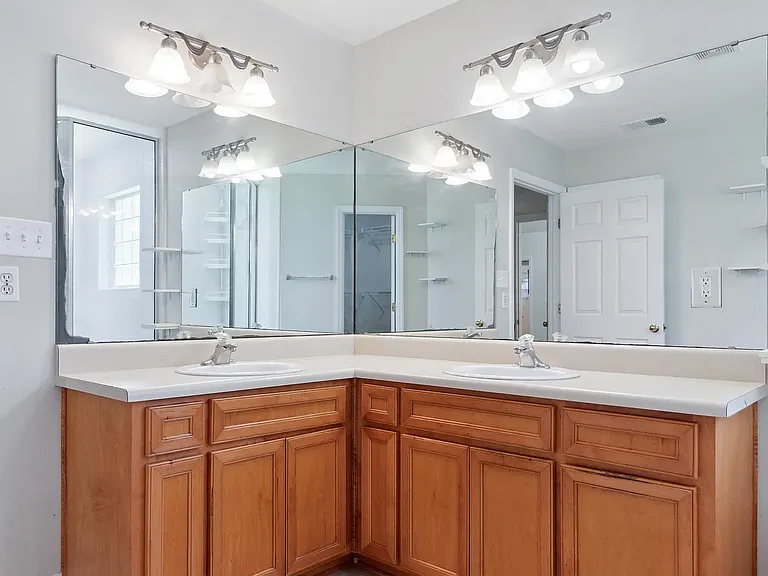 3452 Barnstaple Dr — Photo 22