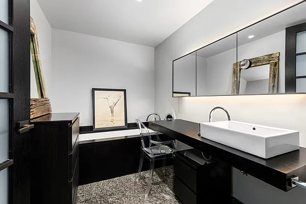 Sold by Douglas Elliman | media 26