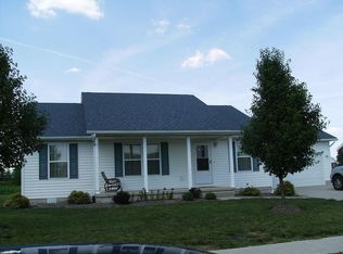 882 Linden Ave, Washington Court House, OH 43160