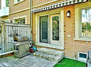 100 Kingsbridge Cir, Vaughan, ON