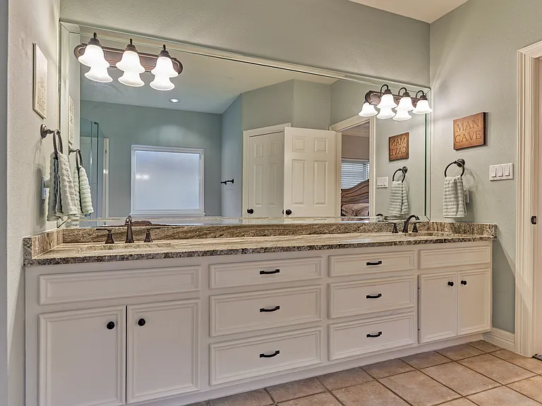 15 Newberry Ct — Photo 23