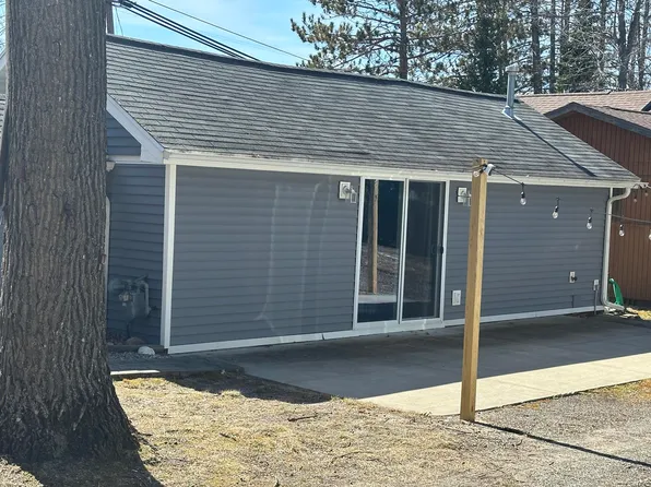 1604 E Houghton Lake Dr, Houghton Lake, MI 48629