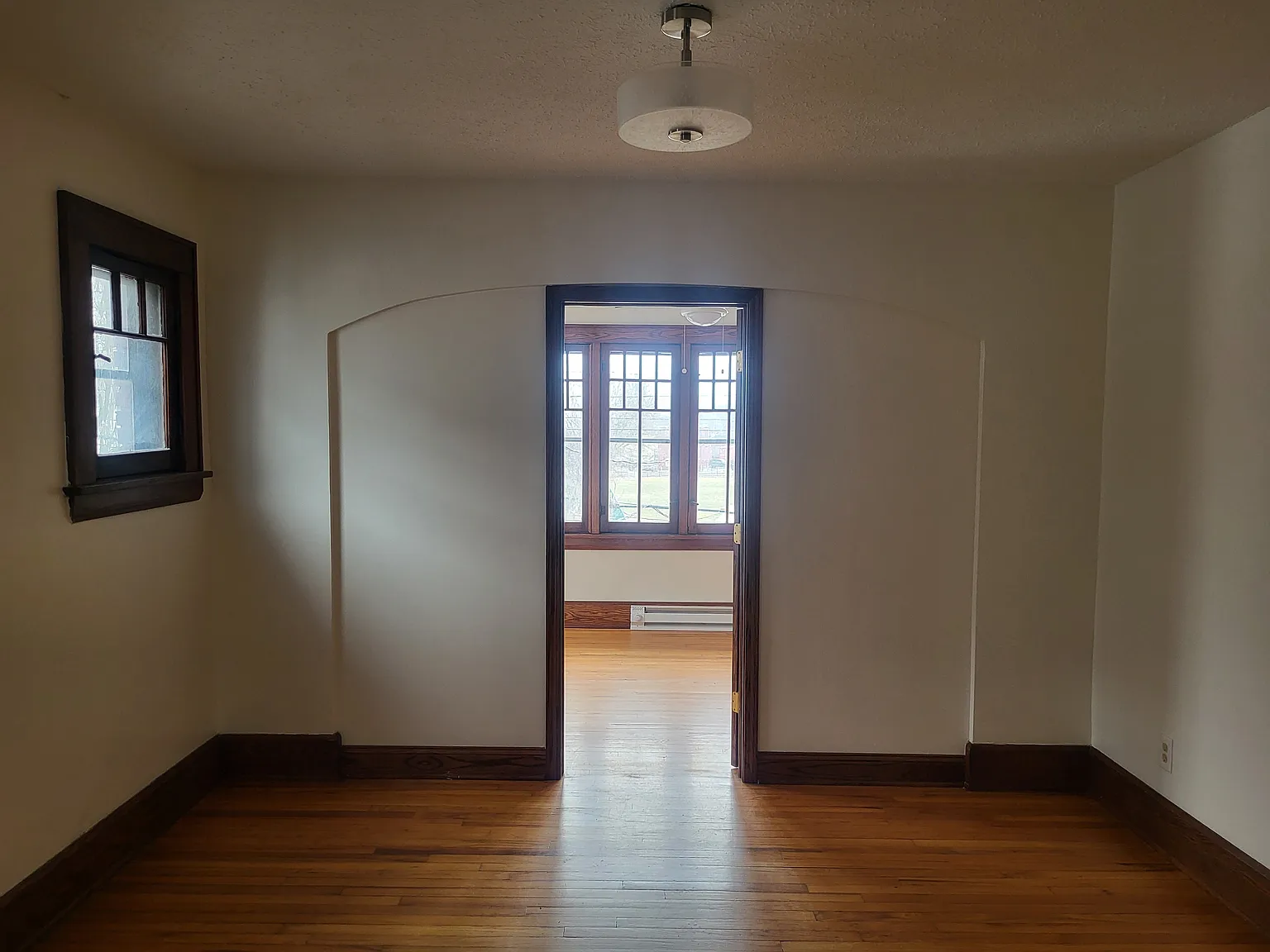 2 bed, 800 sqft, $890 — Photo 4