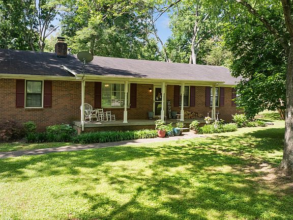 2nd image of 107 Creek Ct