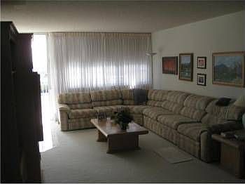 4th image of 250 174th St APT 2218