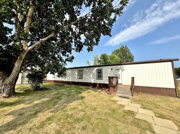406 31st Ave SE LOT 228, Minot, ND 58701