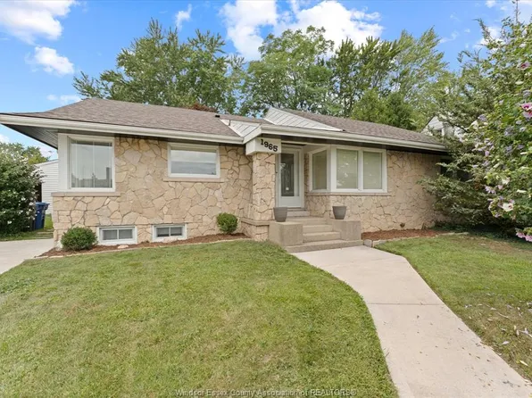1965 Olive Rd, Windsor, ON N8T 1R4