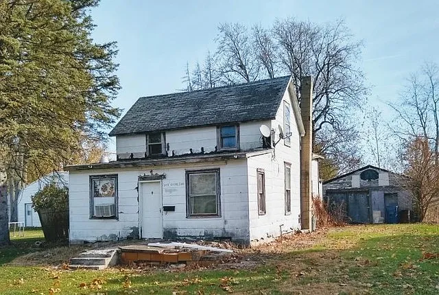 305 S Caroline St photo 1