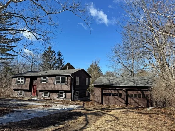 185 Middle St, Amherst, MA 01002