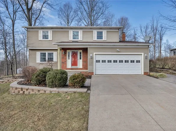 1257 Berkshire Dr, Macedonia, OH 44056