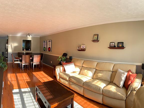 4th image of 1841 Whites Ferry Pl