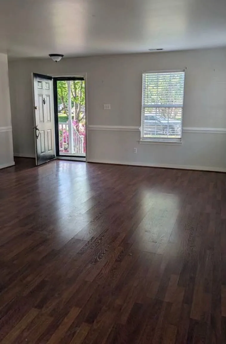 20615 Hillary Way — Photo 3