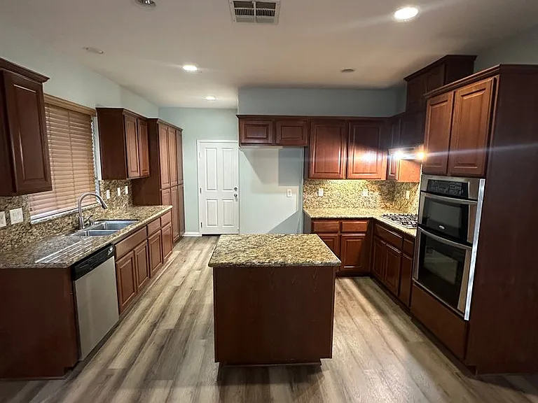 10008 Sterling Silver St — Photo 6