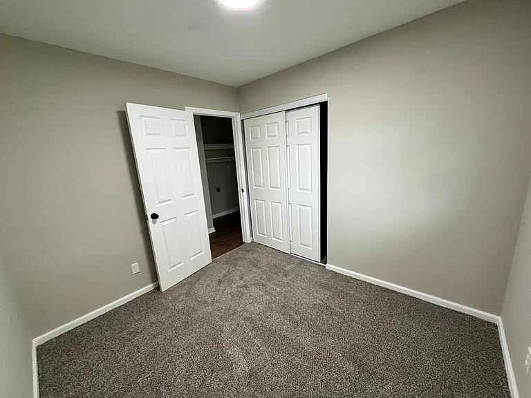 3102 Huntington Dr — Photo 8
