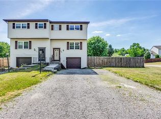 201 Opal Dr, Cranberry Township, PA 16066