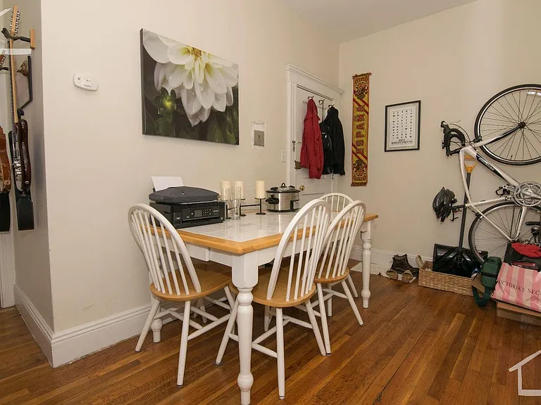 15 Egremont Rd #16 — Photo 4