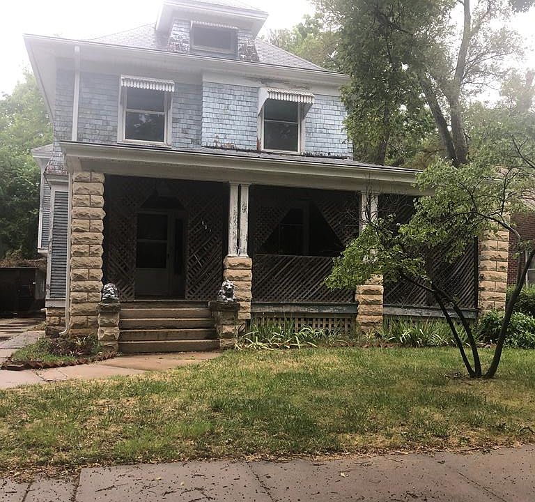 1st image of 661 Highland Ave