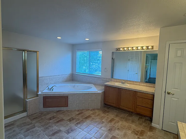 5891 S Tibet St — Photo 11
