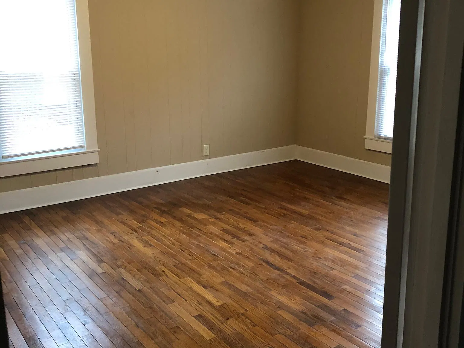 1003 Main St — Photo 4