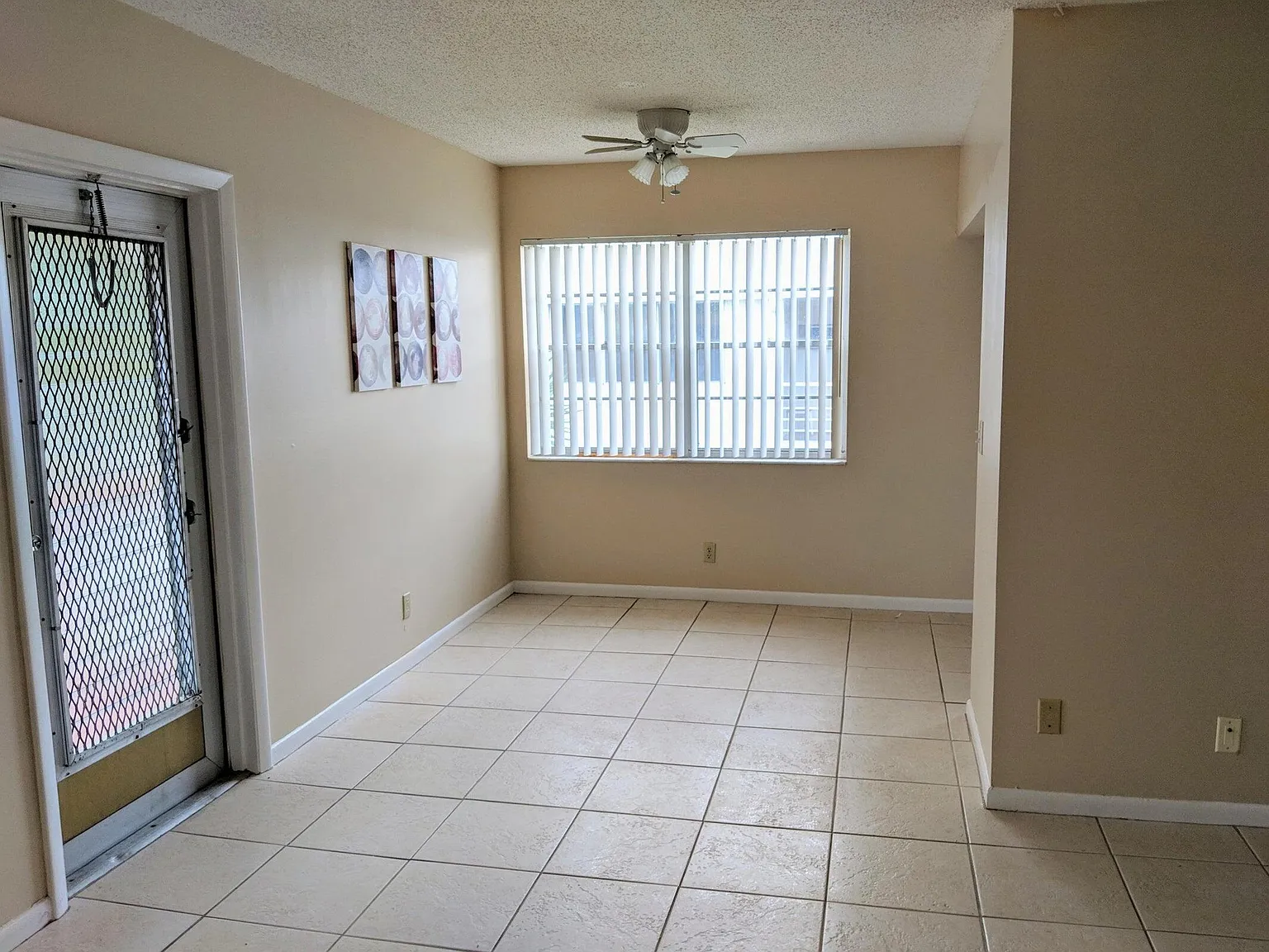 2 bed, 1.5 bath, 819 sqft, $1,550 — Photo 3