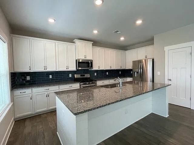 10829 Prairie Lake Dr — Photo 12