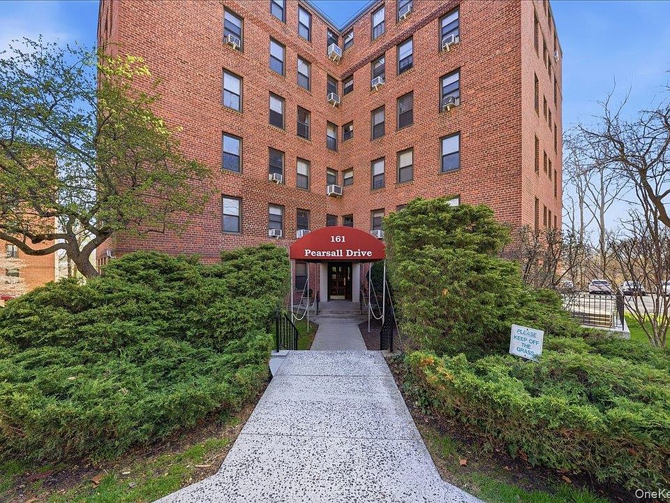 1st image of 161 Pearsall Drive #2B