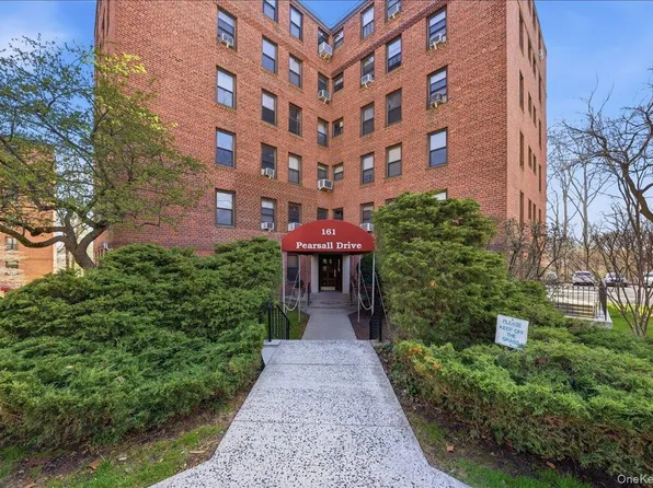 161 Pearsall Drive #2B, Mount Vernon, NY 10552