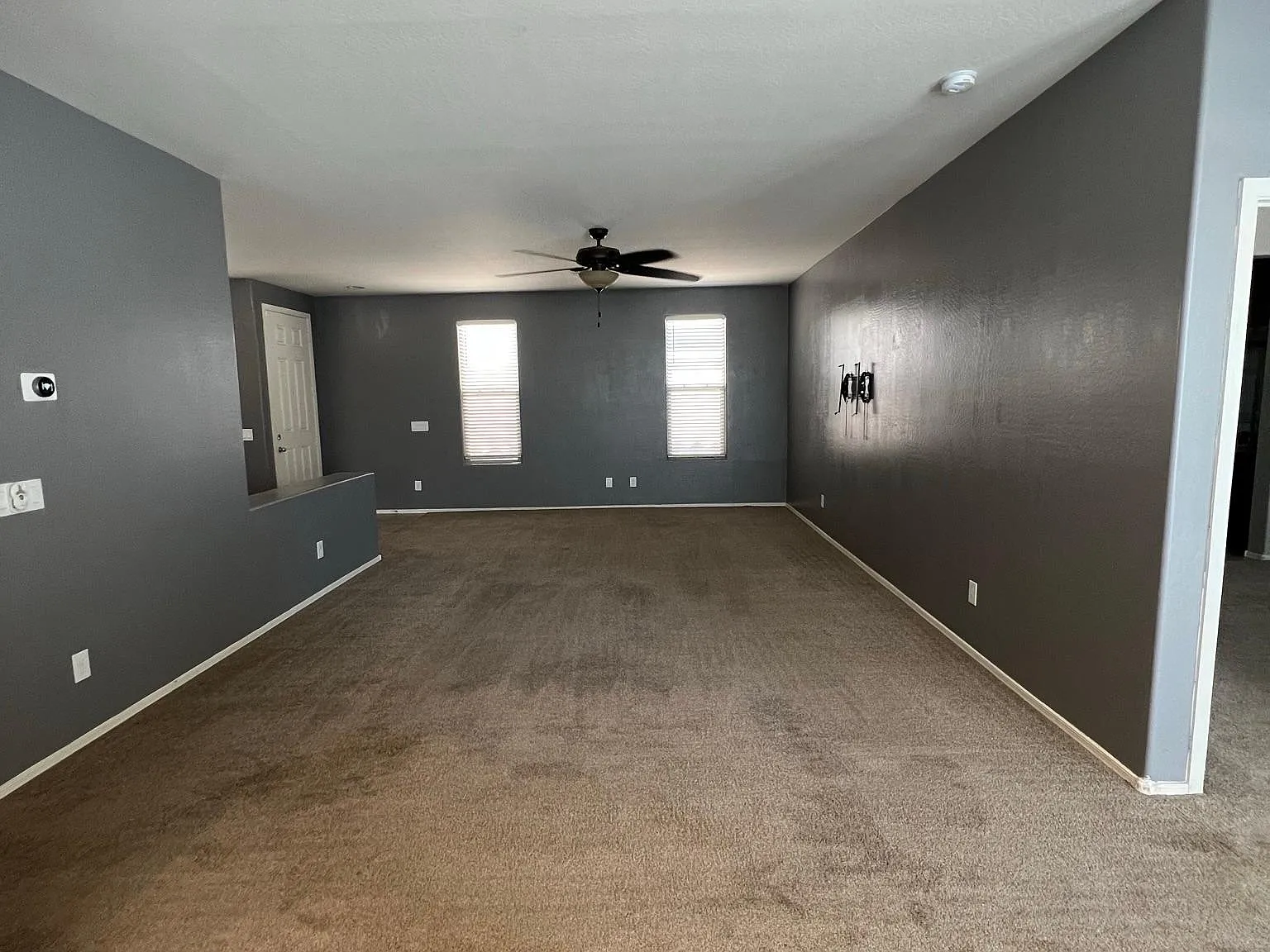 4728 W Winchcomb Dr — Photo 4