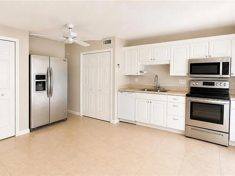5410 16th Pl SW #B-1 — Photo 6
