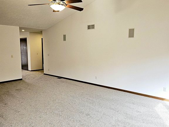 5th image of 4143 Brookwood Dr