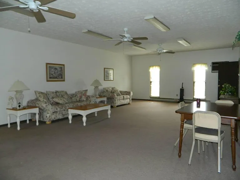 611 Ridge Rd — Photo 1