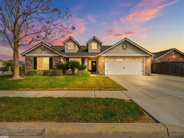 3054 S Foster Court, Tulare, CA 93274