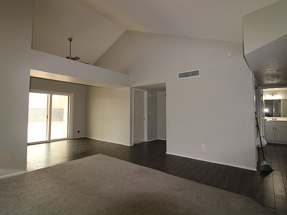 5th image of 4734 N Laird Way