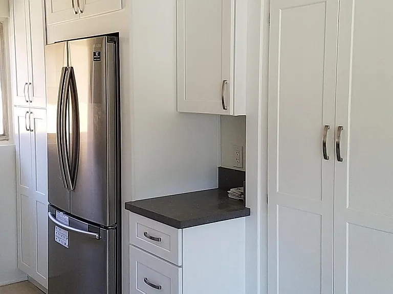1907 Mathews Ave #B — Photo 3