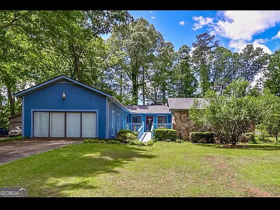 2nd image of 3739 Lake Carlton Rd