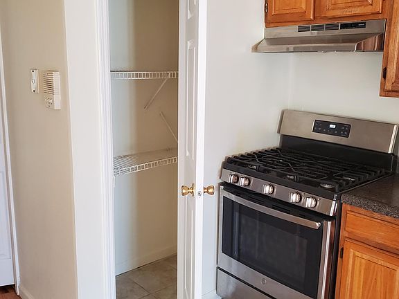 SMALL PANTRY