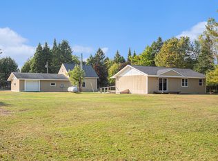 13980 Paradise Lake Rd, Levering, MI 49755