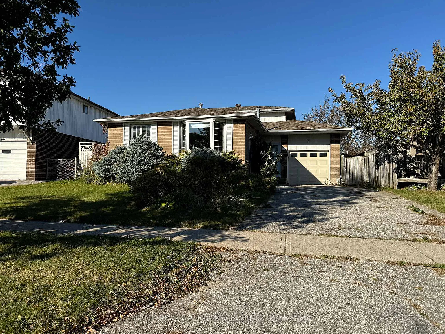 4 bed, $3,500 — Photo 1