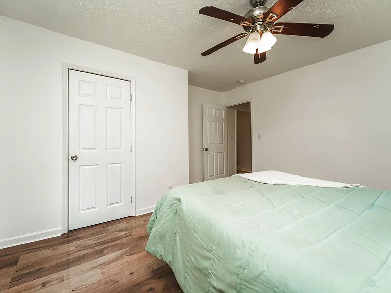 309 Cowan Rd SE — Photo 12