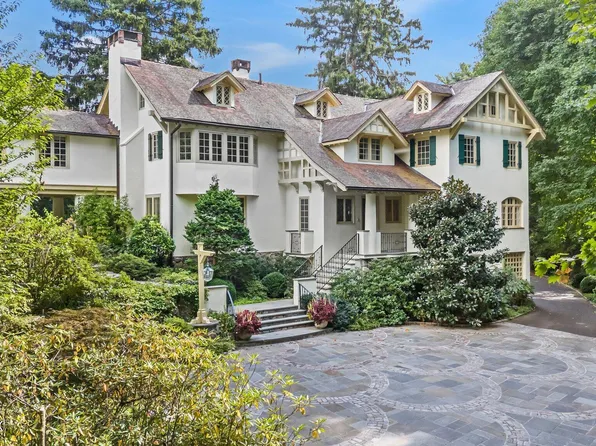 146 Brookside Dr, Greenwich, CT 06831