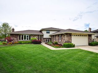 1232 Mansfield St, Woodridge, IL 60517