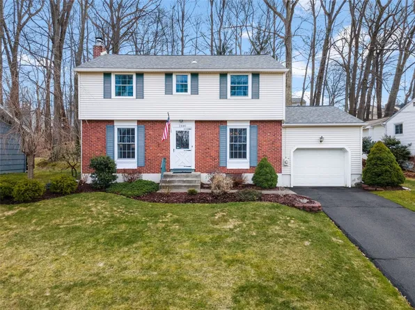 2440 Charleston Ave, Vestal, NY 13850