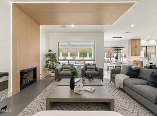 832 E Desert Flower Ln, Phoenix, AZ 85048